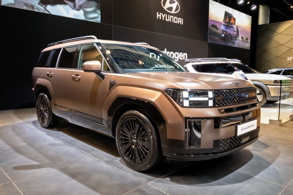 Treat Your Family With a 2025 Hyundai Santa Fe