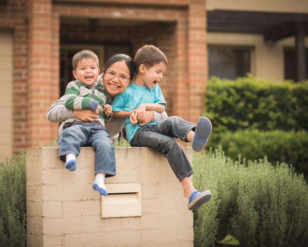 Granting Homebuying Help for Single Mothers